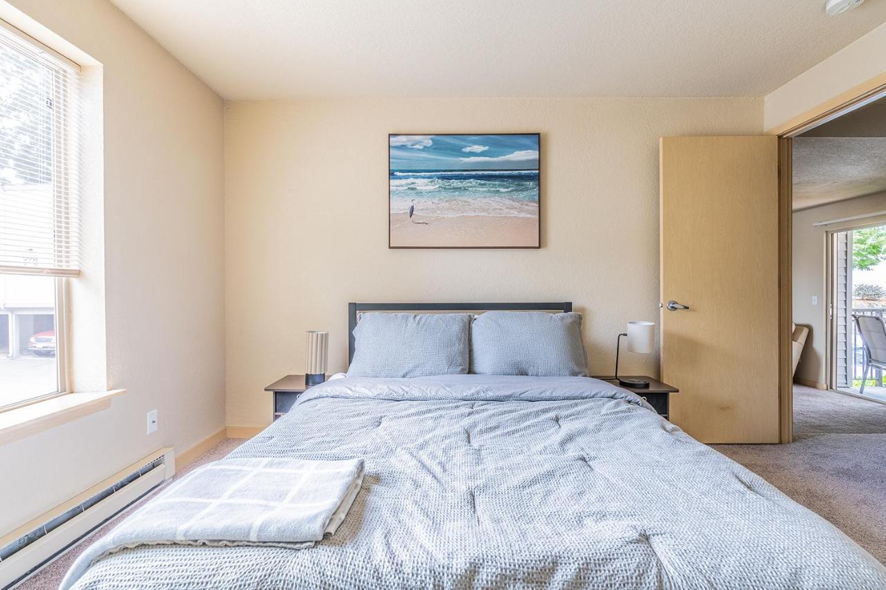 Beautiful And Cozy One Bedroom Apartment -Wifi, Bbq, Patio, Dog Park, Close To Greenlake And Northgate Seattle Exterior photo